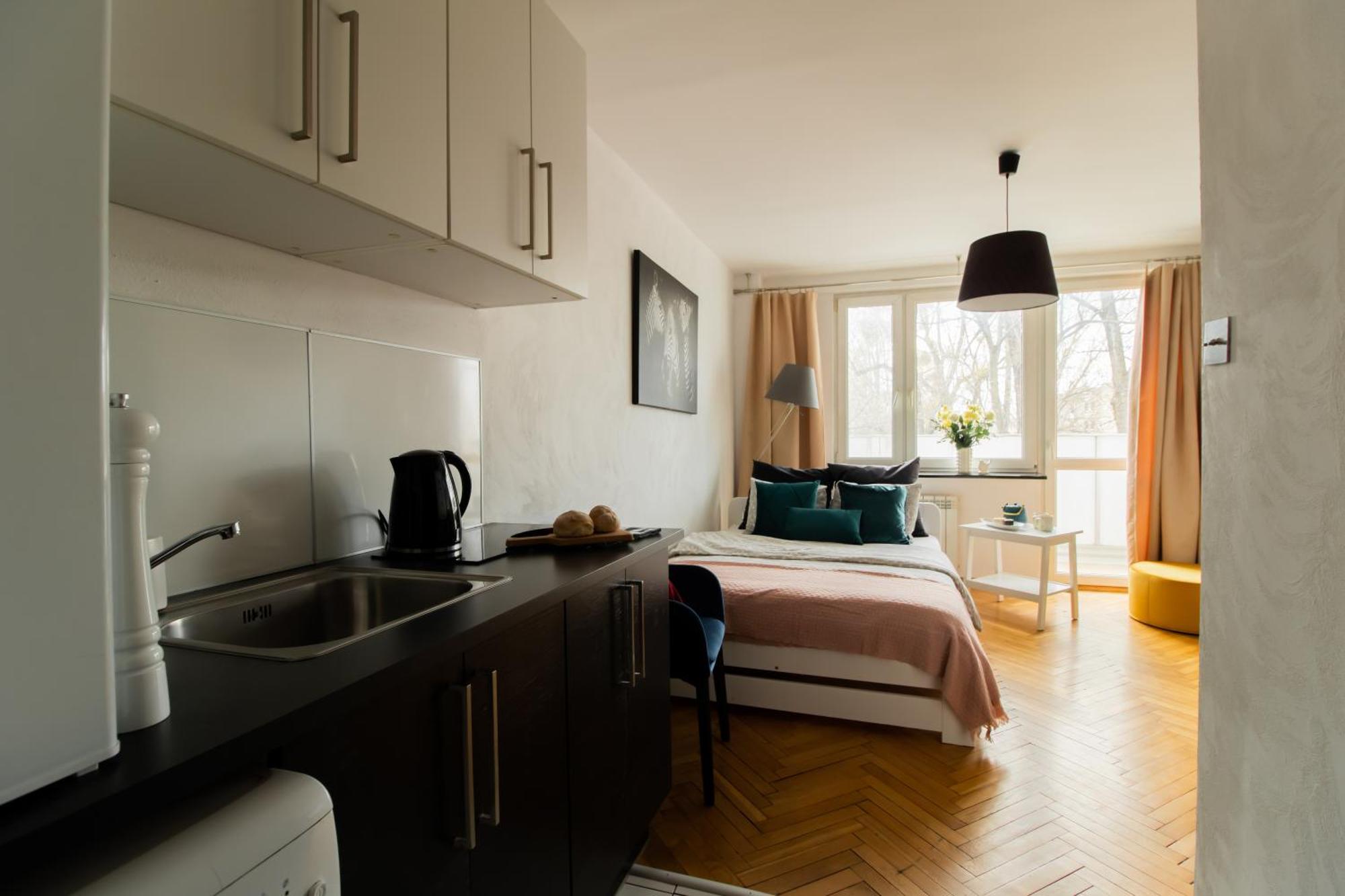 Piotrapartments - Bruna Green City Apartment Varsó Kültér fotó