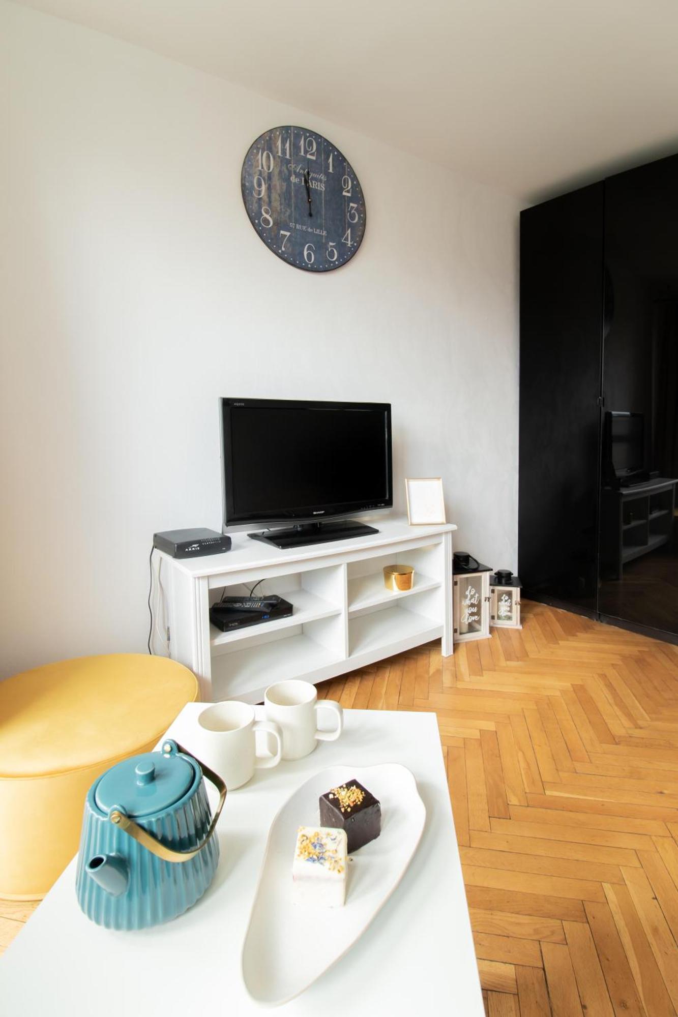 Piotrapartments - Bruna Green City Apartment Varsó Kültér fotó